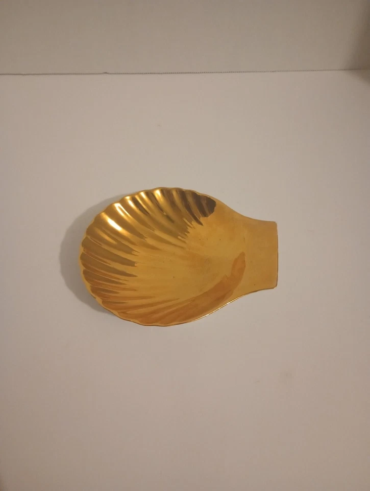 22Kt Gold Plated Scalloped Shell, Apilco France Candy Nut Dish 4-7/8" x 4-1/4" - Image 4 of 4
