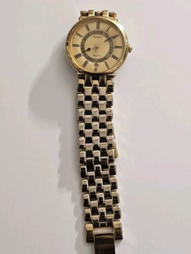 Vintage Seiko Watch 6F26-6019 In Working Condition. - Picture 2 of 9