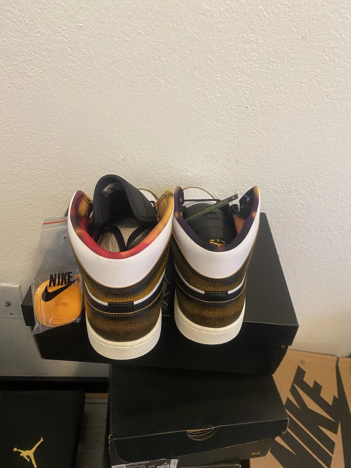 Taglia 12 5 Air Jordan 1 SE Mid Wear Away Taxi