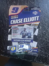NASCAR Authentics 2020 Wave 01 Chase Elliott NAPA 1/64 w/free card