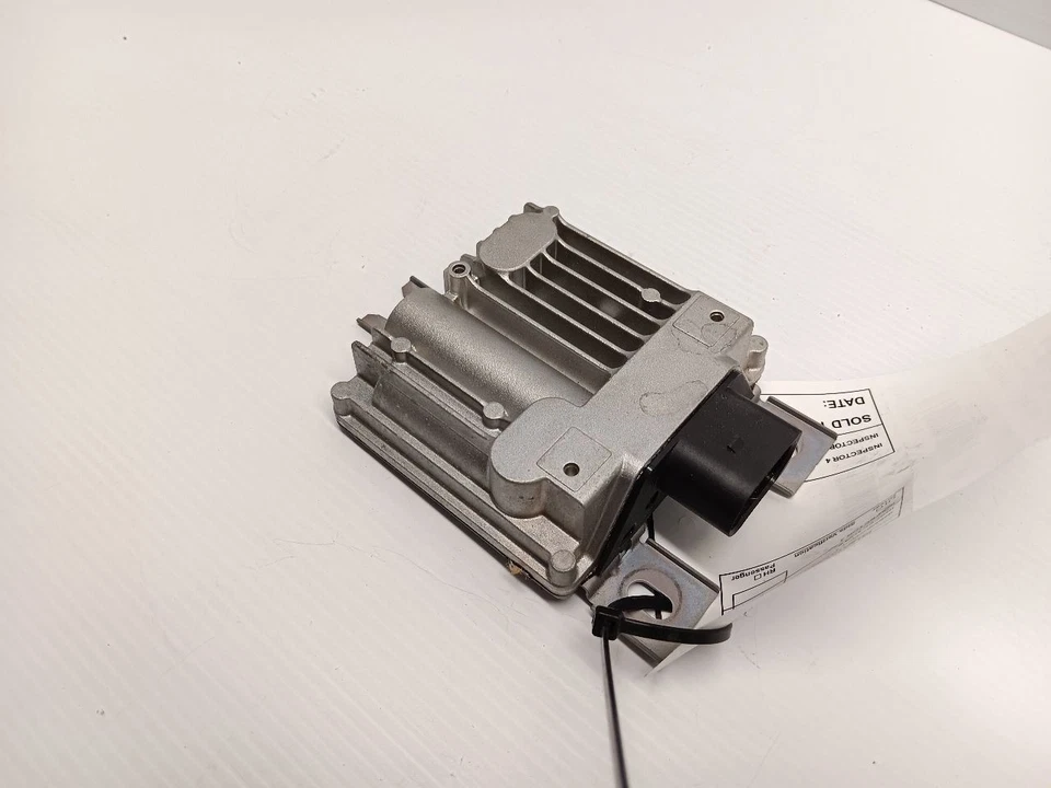 Módulo de control de bomba de combustible Porsche 911 991 Boxster Cayman 718 2012-2019 fabricante de equipos originales Foto 3 de 4