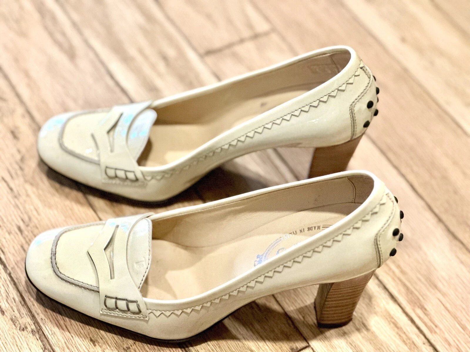 TOD’S Mocassino Tod's Cream Penny in pelle verniciata punta rotonda tacchi a blocco taglia 8