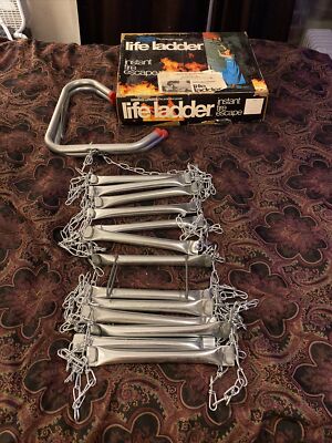 VINTAGE AMERICAN LA FRANCE LIFE LADDER INSTANT FIRE ESCAPE MODEL 2D 15 FT. 