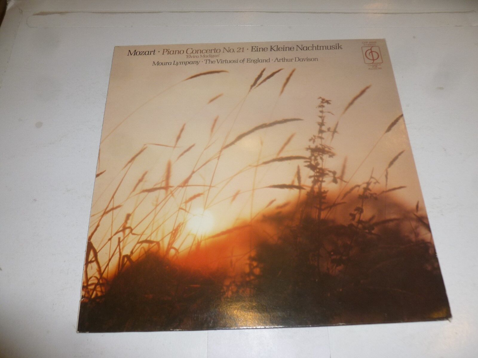 THE VIRTUOSI OF ENGLAND conducted by ARTHUR DAVISON - Mozart - 1974 UK Vinyl LP