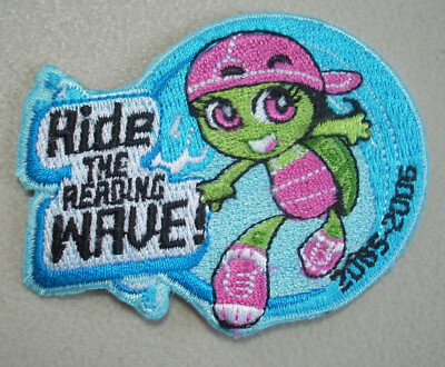 VINTAGE GIRL SCOUT PATCH - Ride the Reading Wave - 2005-2006 - surfing girl