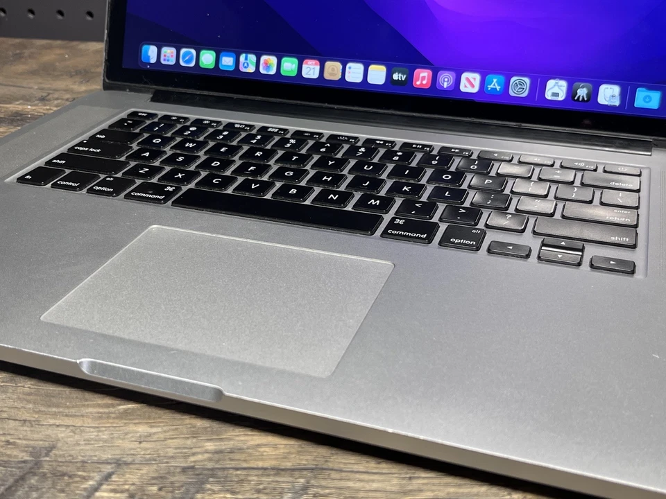 MacBook Pro (2015) 15-inch – Intel Core i7 2.8GHz – 16GB RAM 1TB SSD - Image 4 of 4