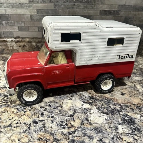 Vintage 1974 Tonka Dodge Pick Up Truck Camper, Pressed Steel Toy Vehicle, Red -B