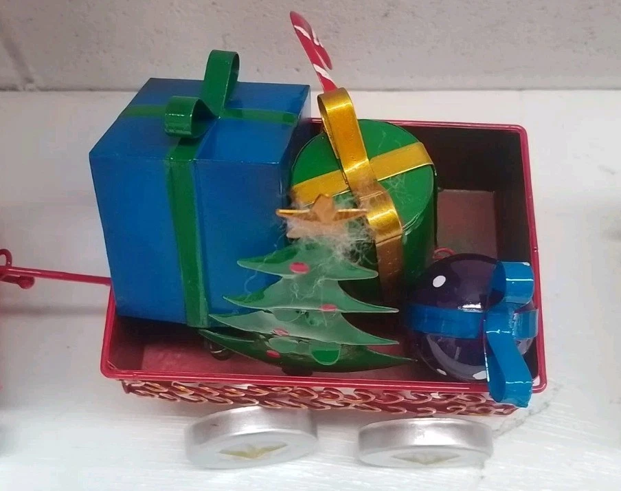 Santa Father Christmas Train And Sleigh Metal - Image 3 of 4