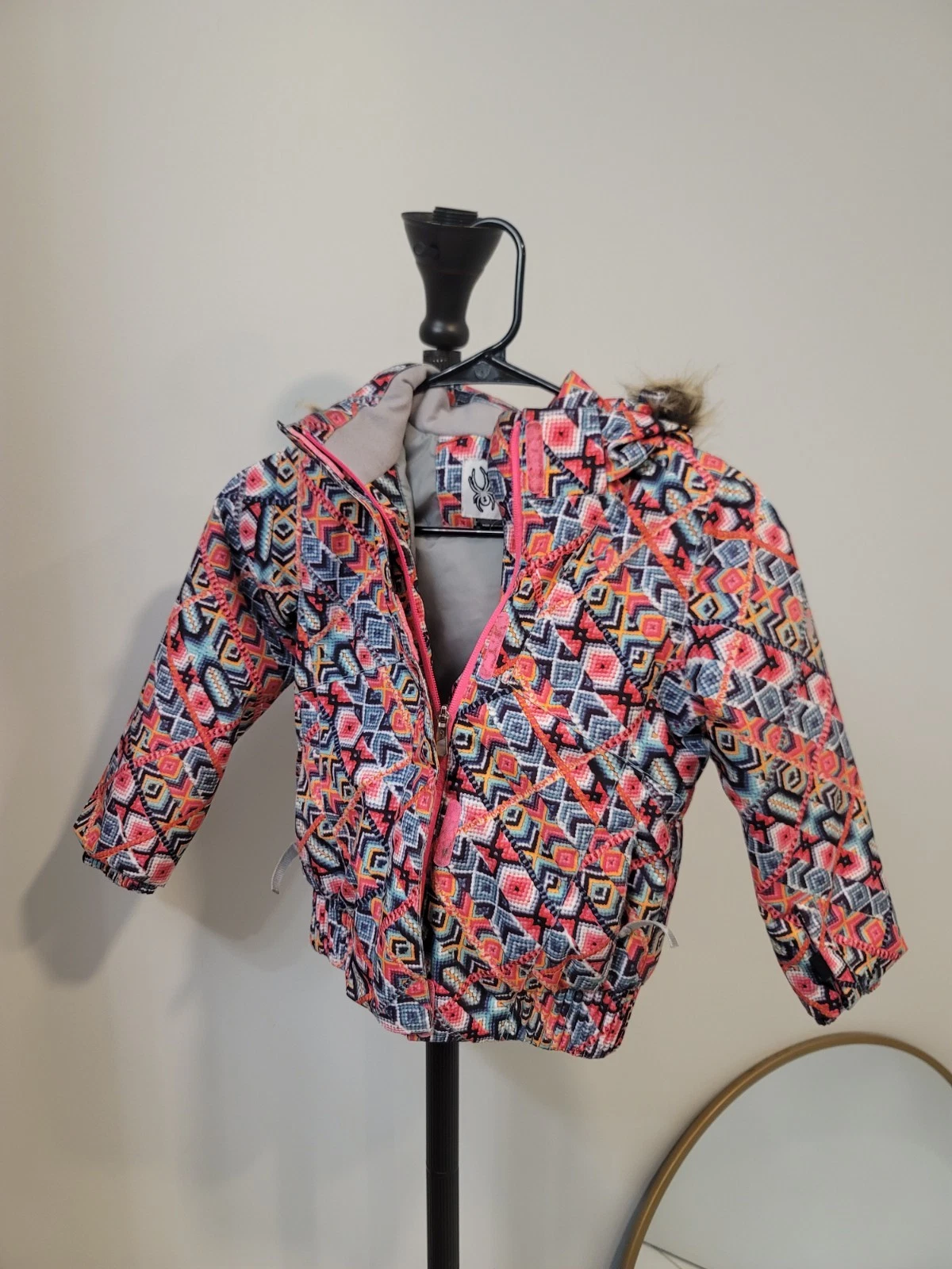Spyder Lola Ski Snowboard Jacket Girls 6 Pink Abstract Hooded Insulated Multicol