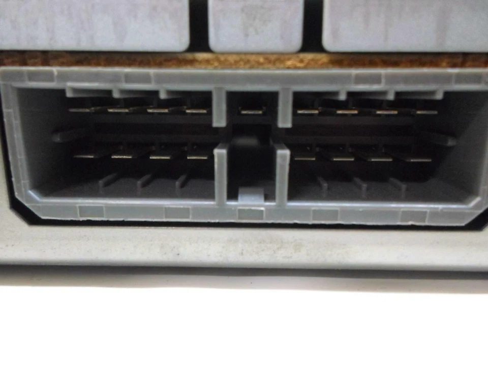 MÓDULO DE CONTROL DE EMISIONES TOYOTA TERCEL 1987 1988 1989 89550-16200 OEM Foto 3 de 4