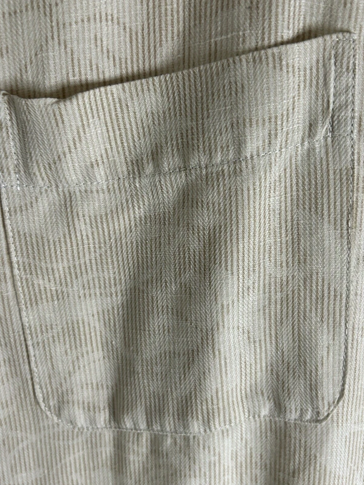 Camisa Para Hombre Tasso Elba Island Hawaiana Abotonada Beige Crema Floral Talla XL Foto 4 de 4