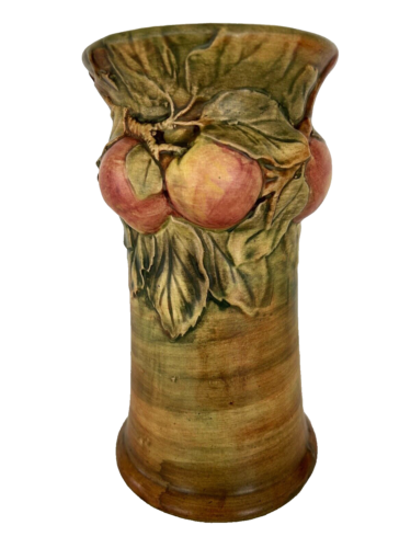 Weller Pottery Vase Baldwin Apple Pattern Flemish Woodcraft Large 9.75” Tall - Afbeelding 1 van 9