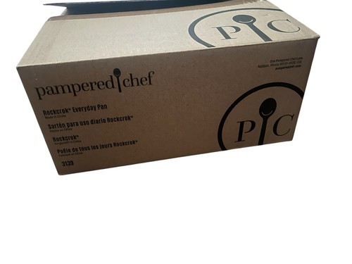 Pampered Chef Rockcrok Everyday Pan 2.5 Qt - Rock Crock with Glass Lid #3139 NEW