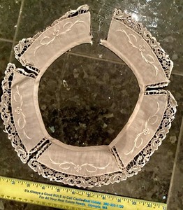 VINTAGE SEGMENTED LACE COLLAR #13