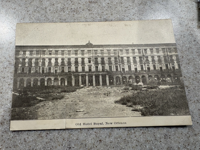 Postcard New Orleans, LA. Old Hotel Royal. Private Mail Card. Unposted.