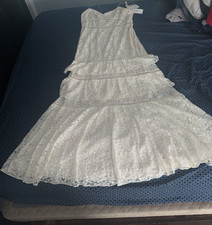 David's Bridal Wedding Dress 14 Ivory Lace V-Neck Tiered Skirt DS870026