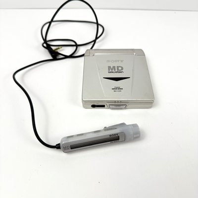 Sony Portable Minidisc Player Walkman MZ-E33 & Remote RM-MZE33 Sony Portable Minidisc Player Walkman MZ-E33 & Remote RM-MZE33
