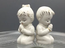Praying Kneeling Children Boy Girl Bedtime Prayers Salt Pepper Vintage Christmas