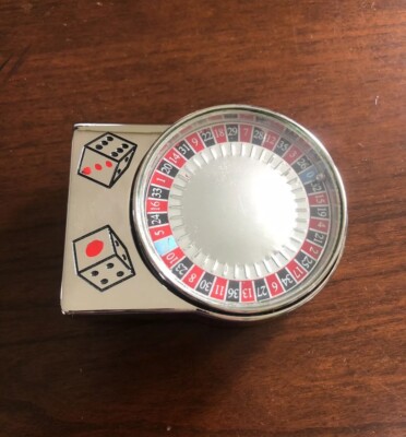 Spinning Roulette Table Casino Dice Gambler Metal Unisex Men s Belt Buckle