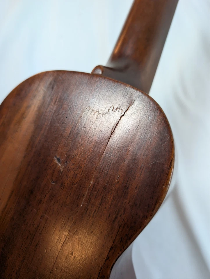 Martin & Co. Vintage Ukulele w/ Hard Case – Solid Wood, Replaced Tuning Peg - Image 4 of 4