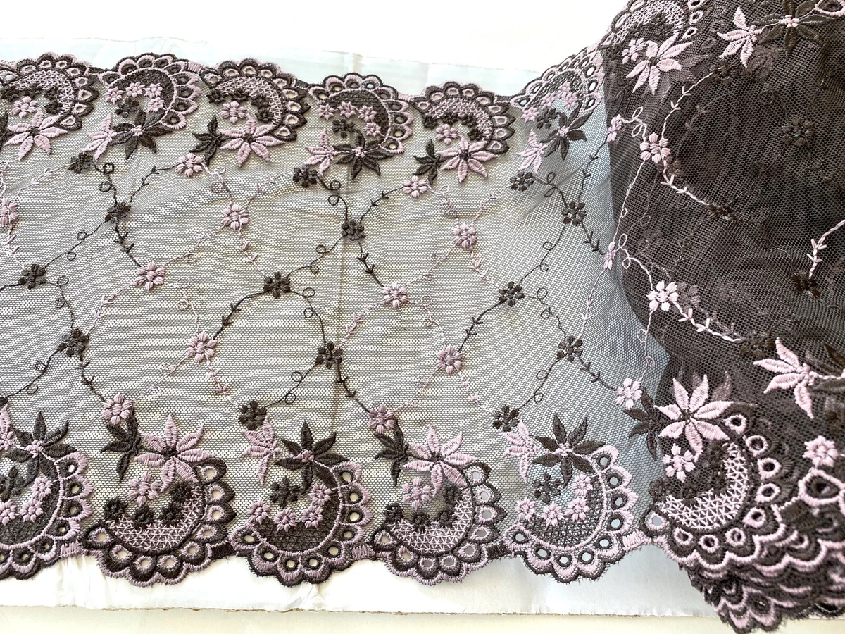 Lace trim border deals