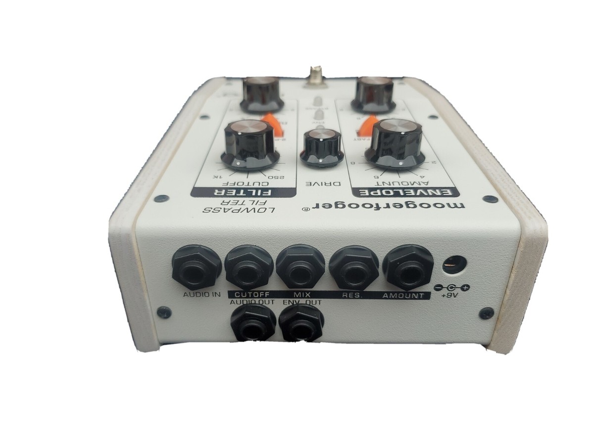 ギター Moogerfooger MF-101 Lowpass Filter Moog Moogerfooger MF-101 Lowpass Filter Pedal | Sweetwater