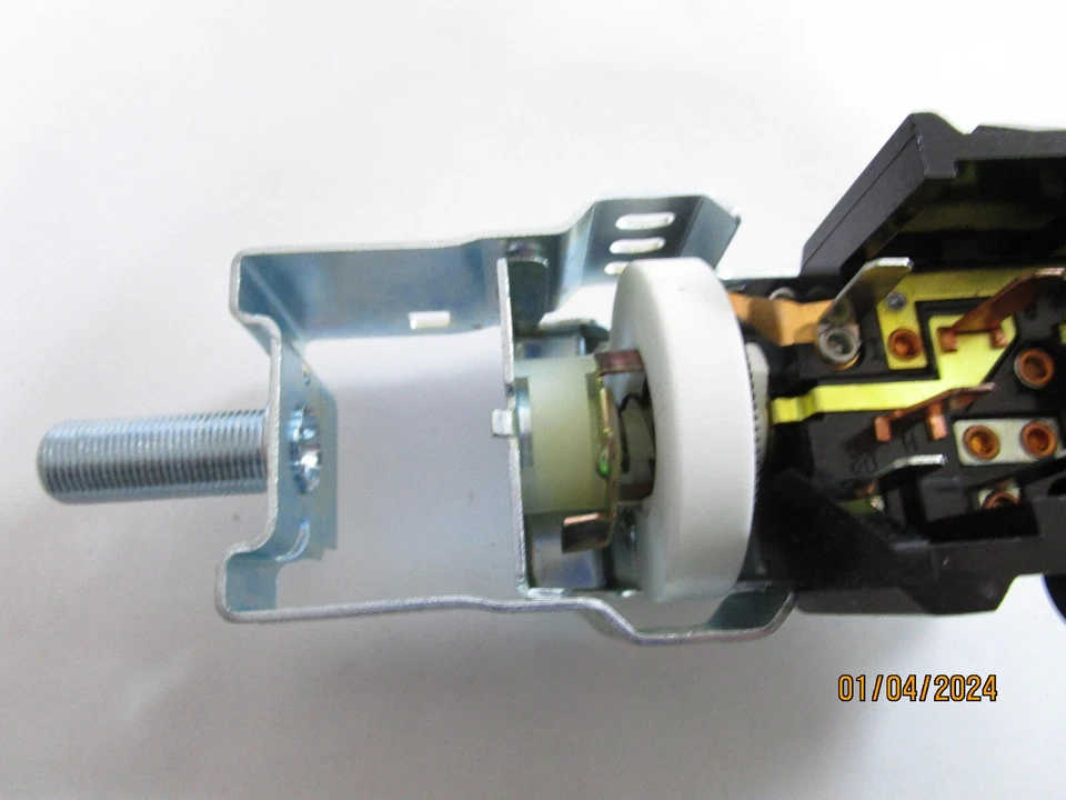 Headlight Switch Standard DS-615 fits 91-94 Lincoln Town Car - Image 4 of 4