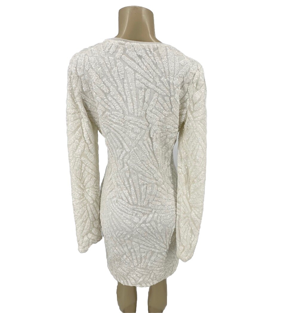 完売間近！【BCBG MAXAZRIA】Sheath Dress BCBG Maxazria Medium White Morris Sheath Dress Sequin Long