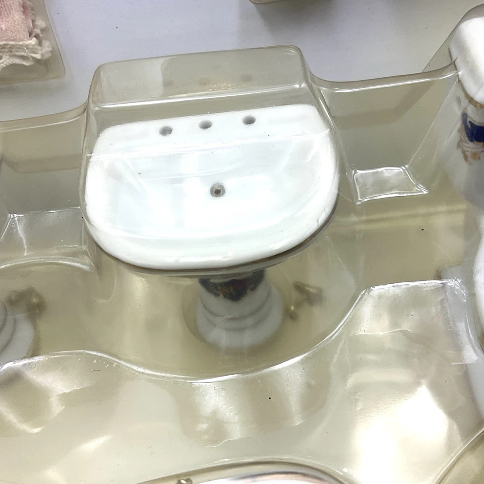 Dolls House Bathroom Artesania Latina Porcelain 1:12 Furniture Set NIP 2007# GB - Immagine 4 di 4