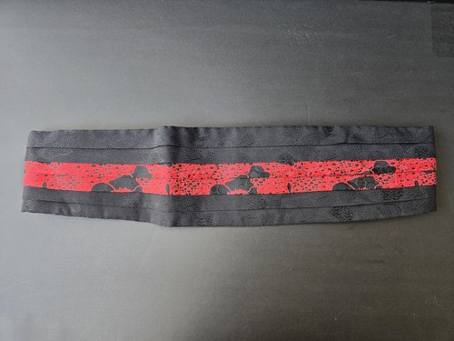 Italo Ferretti Santostefano Pure Silk Handmade in Italy Red & Black Cummerbund