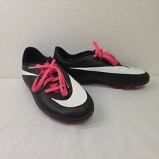Girls 1Y Nike JR Bravata FG-R Youth Soccer Cleats Size 1 Pink Black Youth