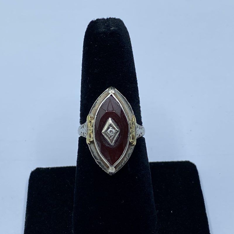 14k White Gold Diamond & Garnet Size 7 Ring 5.0g