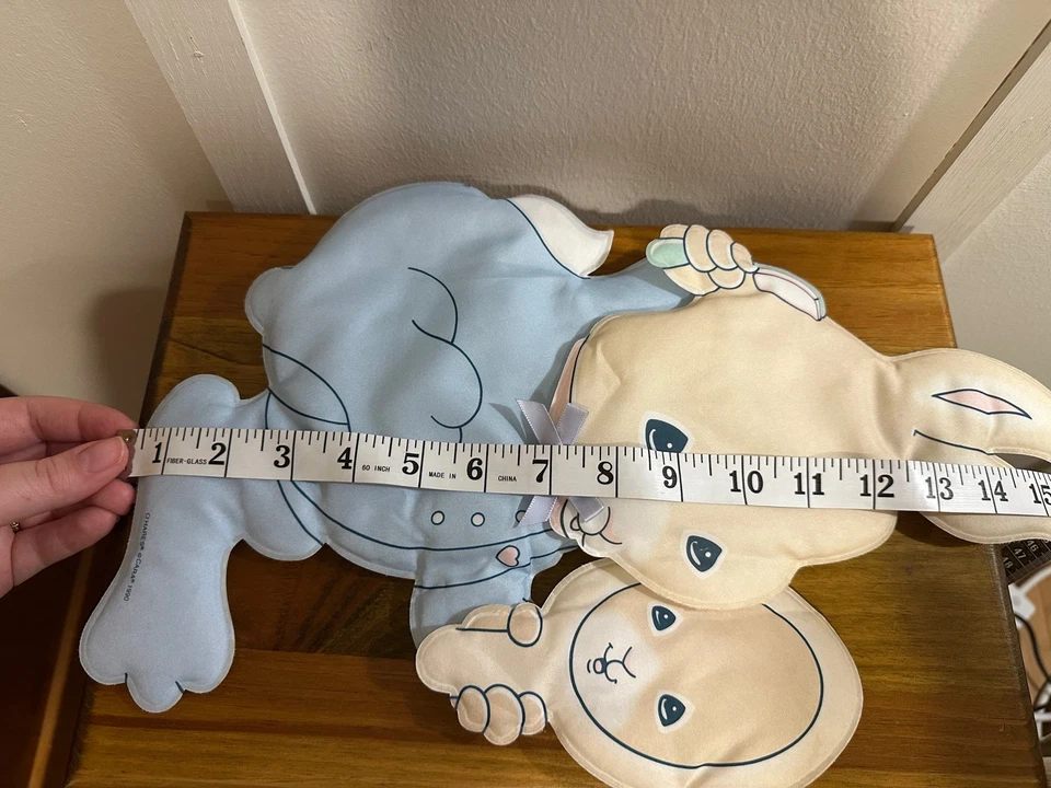 Vintage 1980 DOLLY TOY Macio Pendurado na Parede THE O’HARE FAMILY Coelho Pastel - Imagem 2 de 4