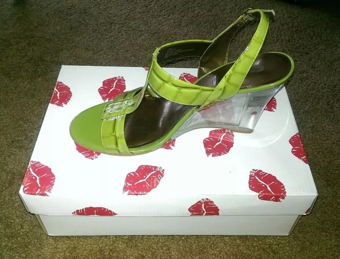 Two lips clearance clear shoes
