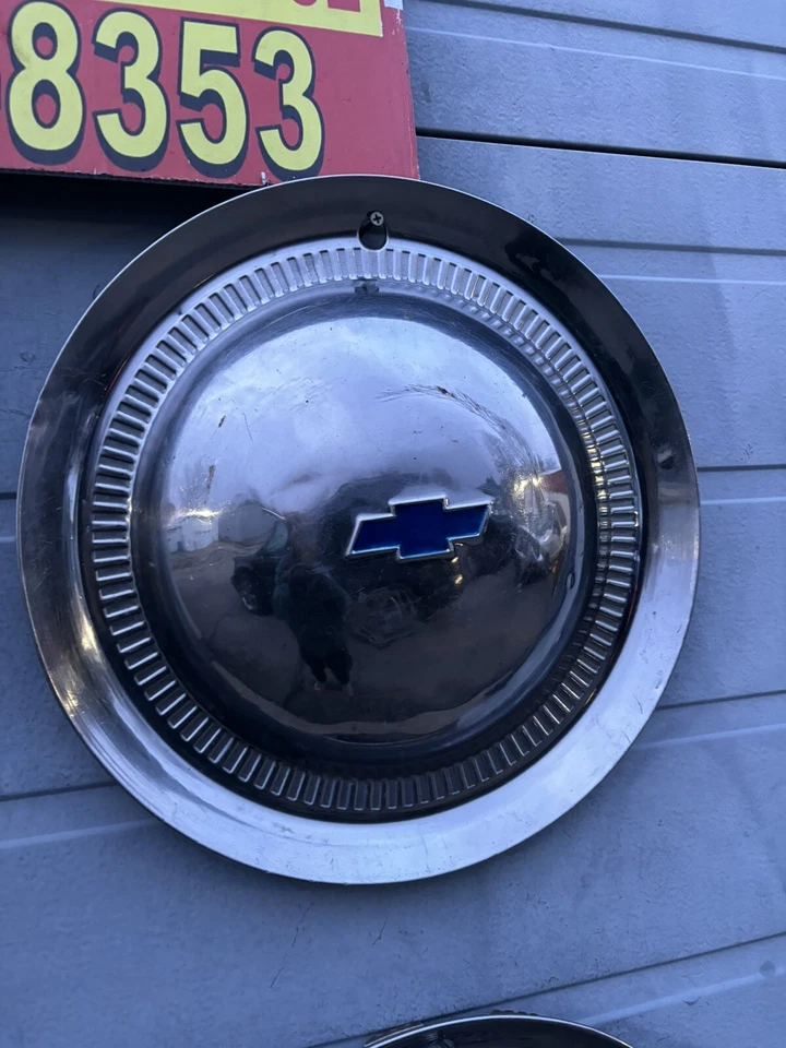 1953 Chevrolet/Corvette Set 4 Convertible 15” Hubcaps Oem 4dr 2dr Rare Chevycar - Image 3 of 4