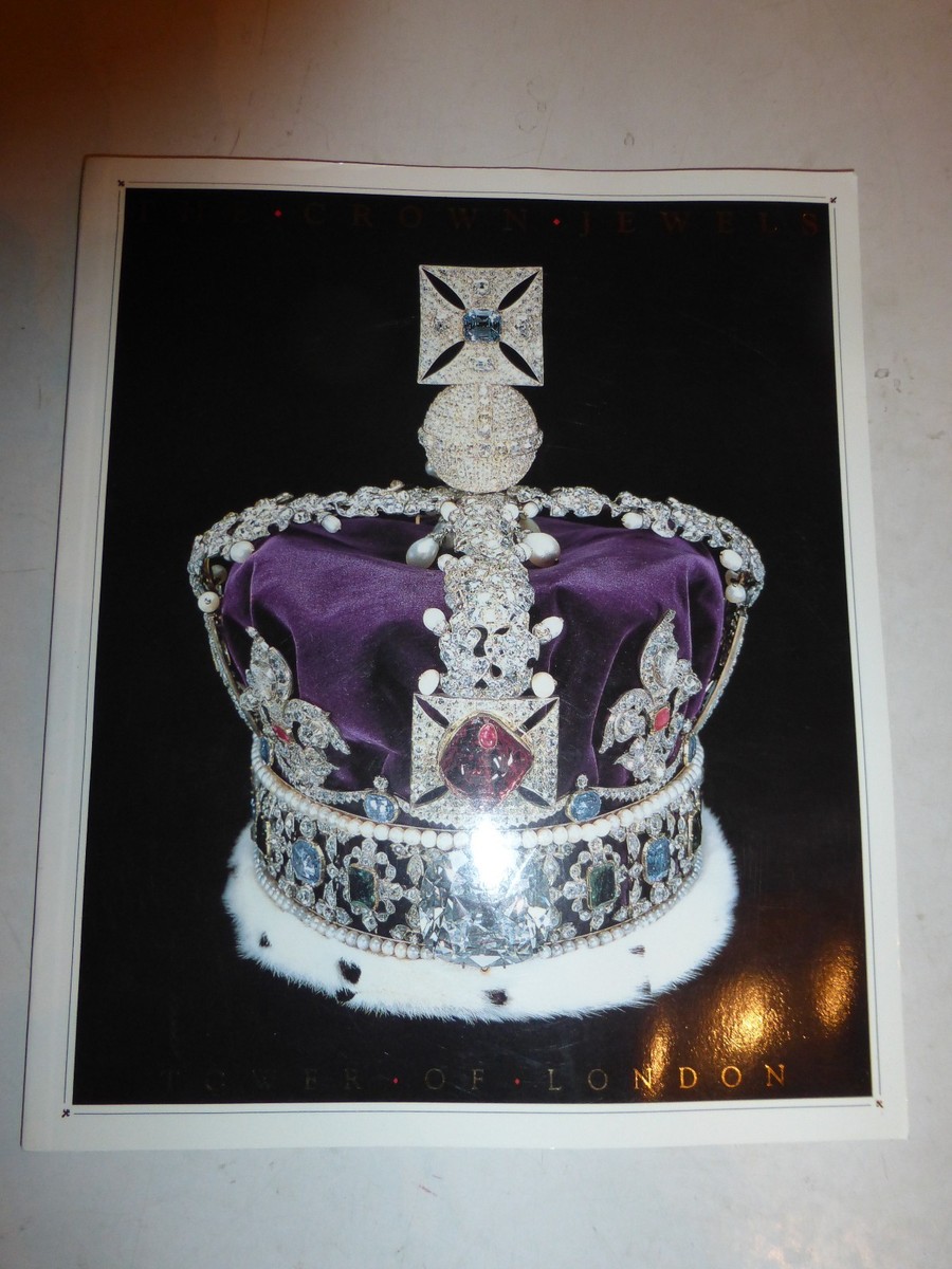 The Crown Jewels - Tower of London 1992 PB B204 New | eBay