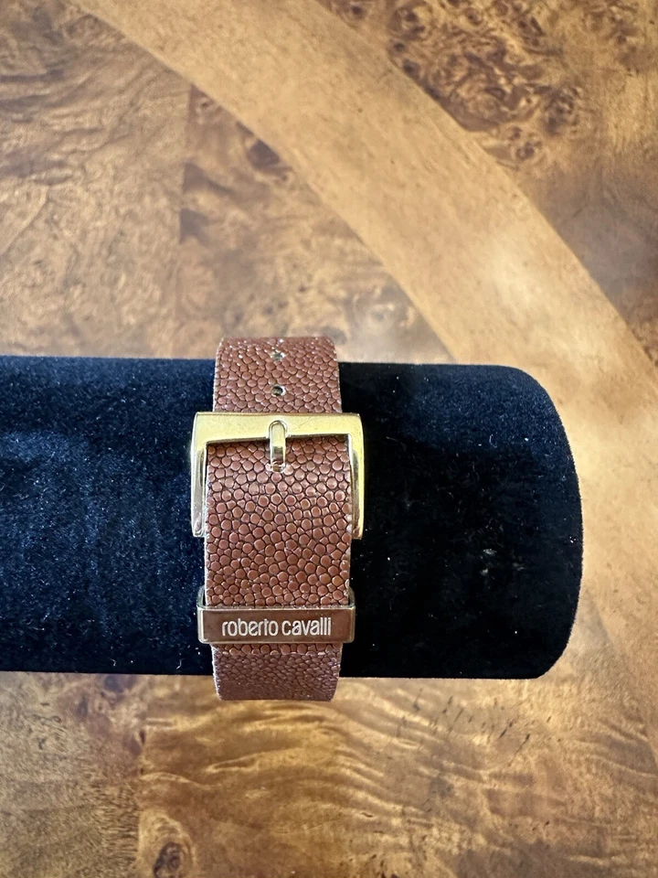 RELOJ ROBERTO CAVALLI TWIST SEÑORA EN ACERO CHAPADO EN ORO AMARILLO REF.7251125527 Foto 2 de 4