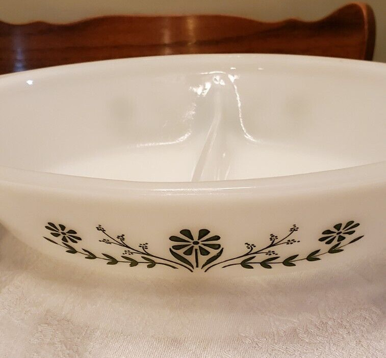 Glasbake By Jeanette Glass Divided Green Daisy/Daisy Days Casserole Dish J2352
