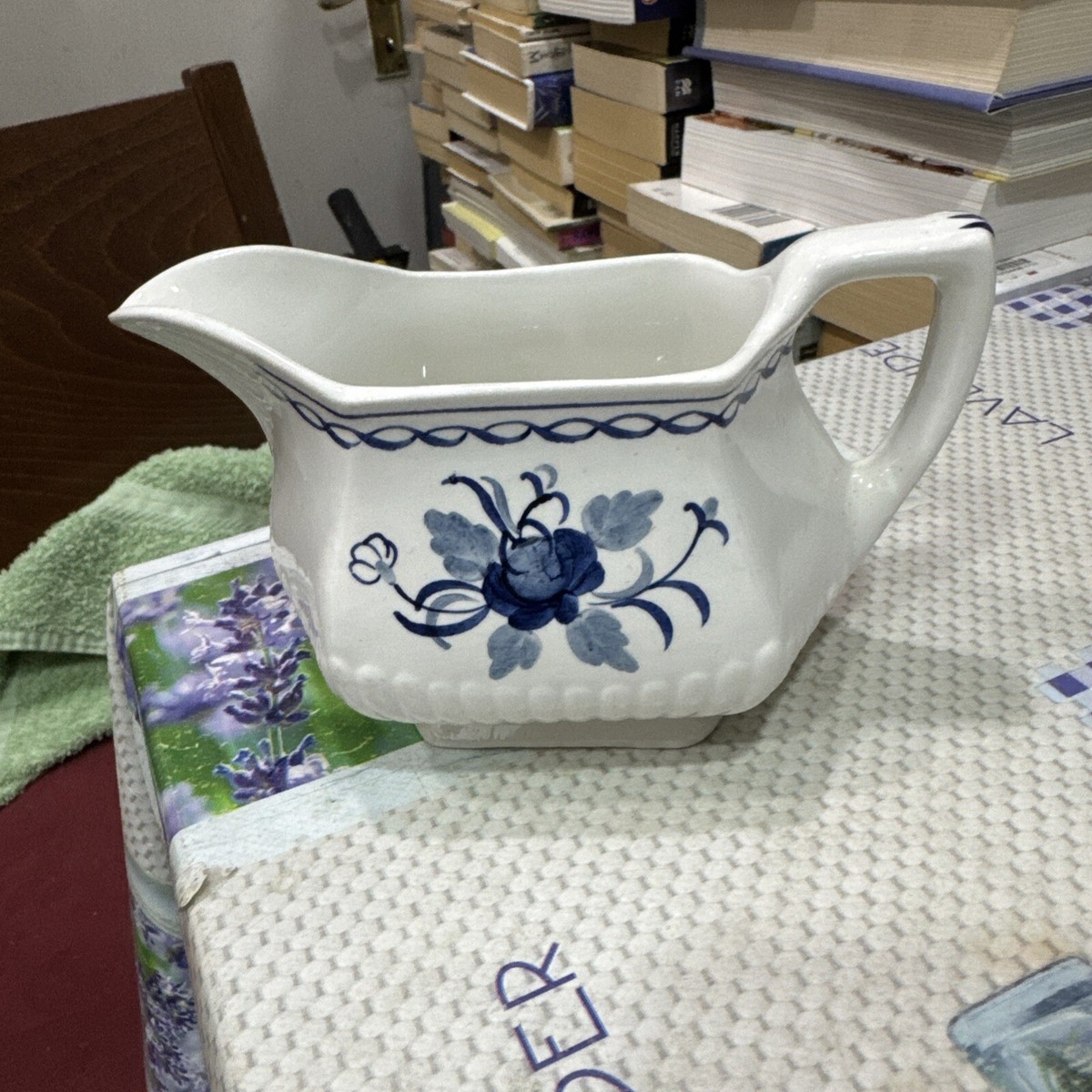 イギリス　ADAMS アダムス　陶器ジャグ ADAMS REAL ENGLISH IRONSTONE BLUE & WHITE MILK JUG BALTIC