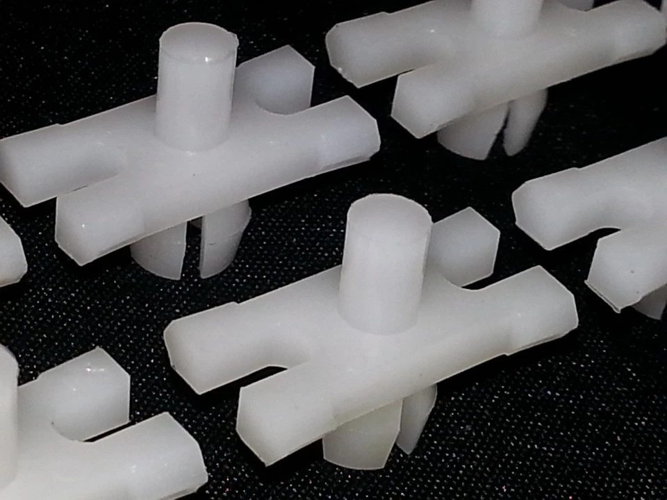 NOS Audi Fox 4000 5000 cinto moldura lateral moldagem rebite acabamento clipes 10 peças B - Imagem 2 de 4