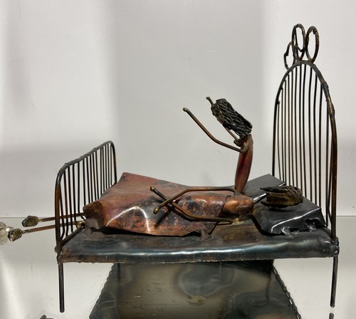 VTG. Rustic Metal Folk Art Sculpture Hippies Statue Decor. - Picture 6 of 12
