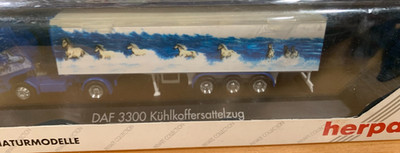 Herpa Private Collection 1/87 DAF 3300 Tractor & Kuhlkoffersattelzug Trailer NIB