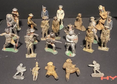 Lot De Jouets Anciens Militaria - Occasion