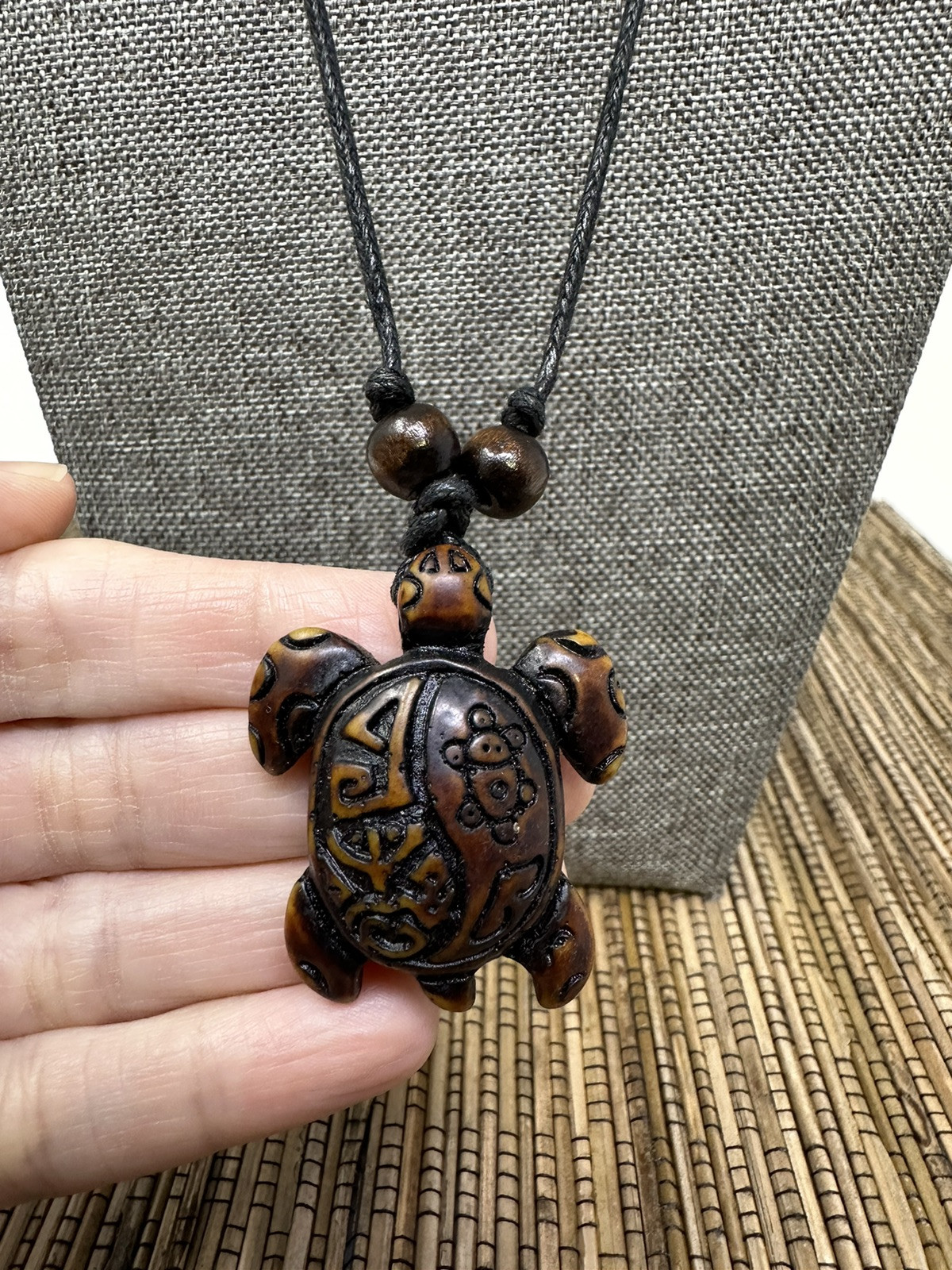Handmade Turtle Pendant Necklace – Rasta (Hand-Painted), White