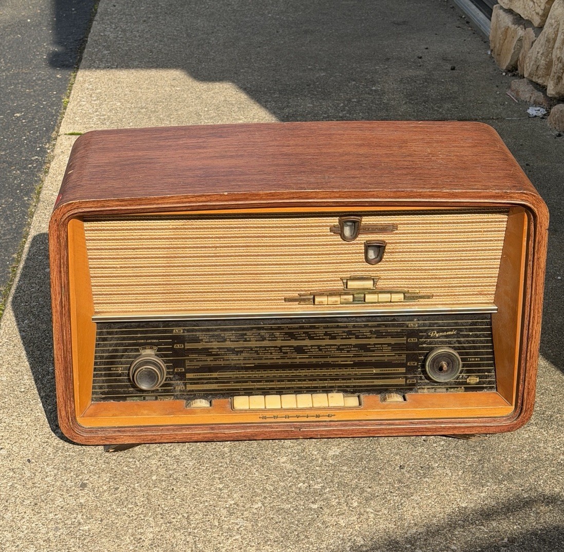 Vintage 1950s Korting Model 1030 Stereo Dynamic Tube Radio POWERS
