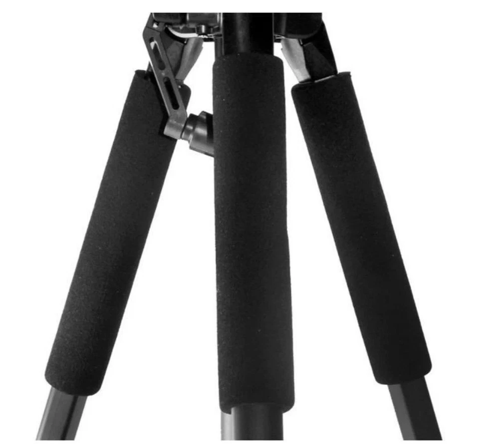 Izonix Pro Series 60 In Digital Camera and Video Tripod Black - Image 3 of 4