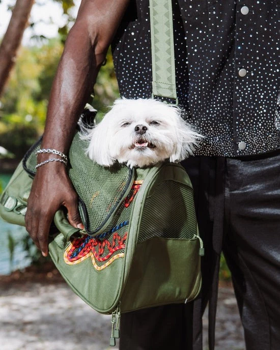 Sprayground Pet Carrier W/Fleece Bed & Straps Dog Or Cat - NEW Airplane Approved