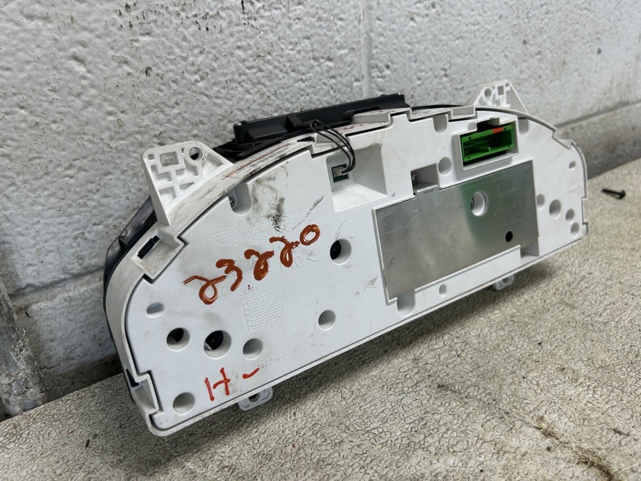 Aston Martin DB9 2006 Instrument cluster P/N 6G3310849CA