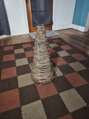 2ft Hand-wrapped Grapevine Tree