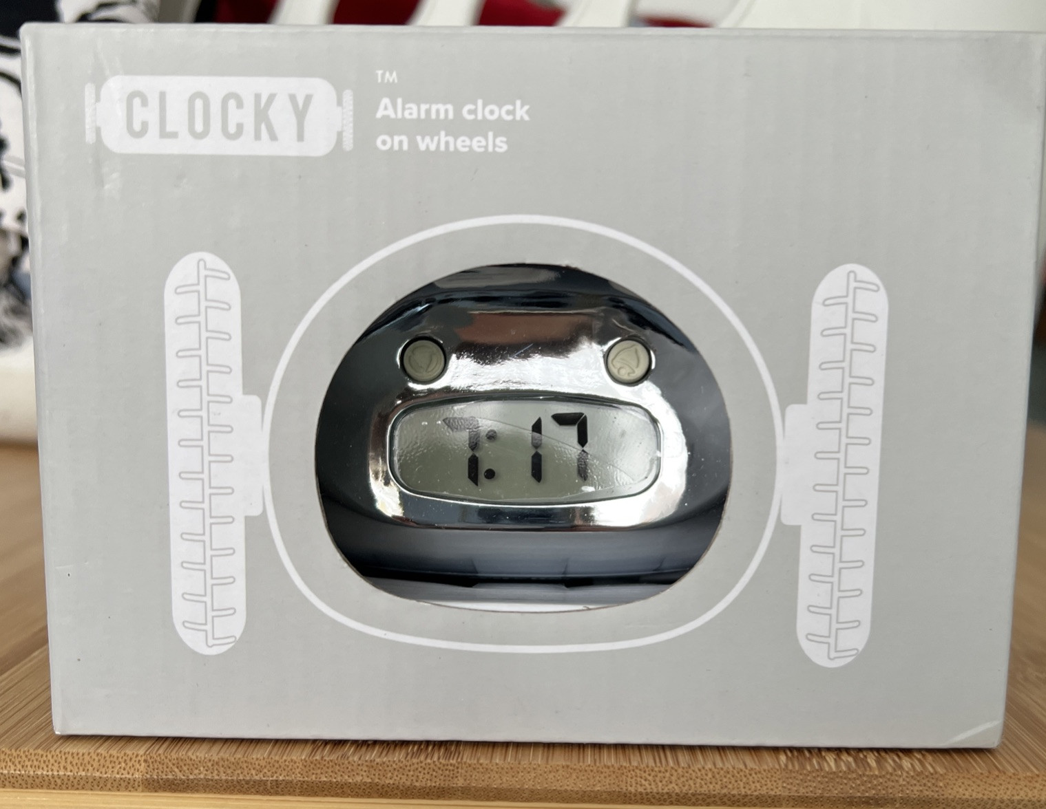 Clocky Alarm Clock On Wheels Jumps And Runs Heavy Sleepers NIB